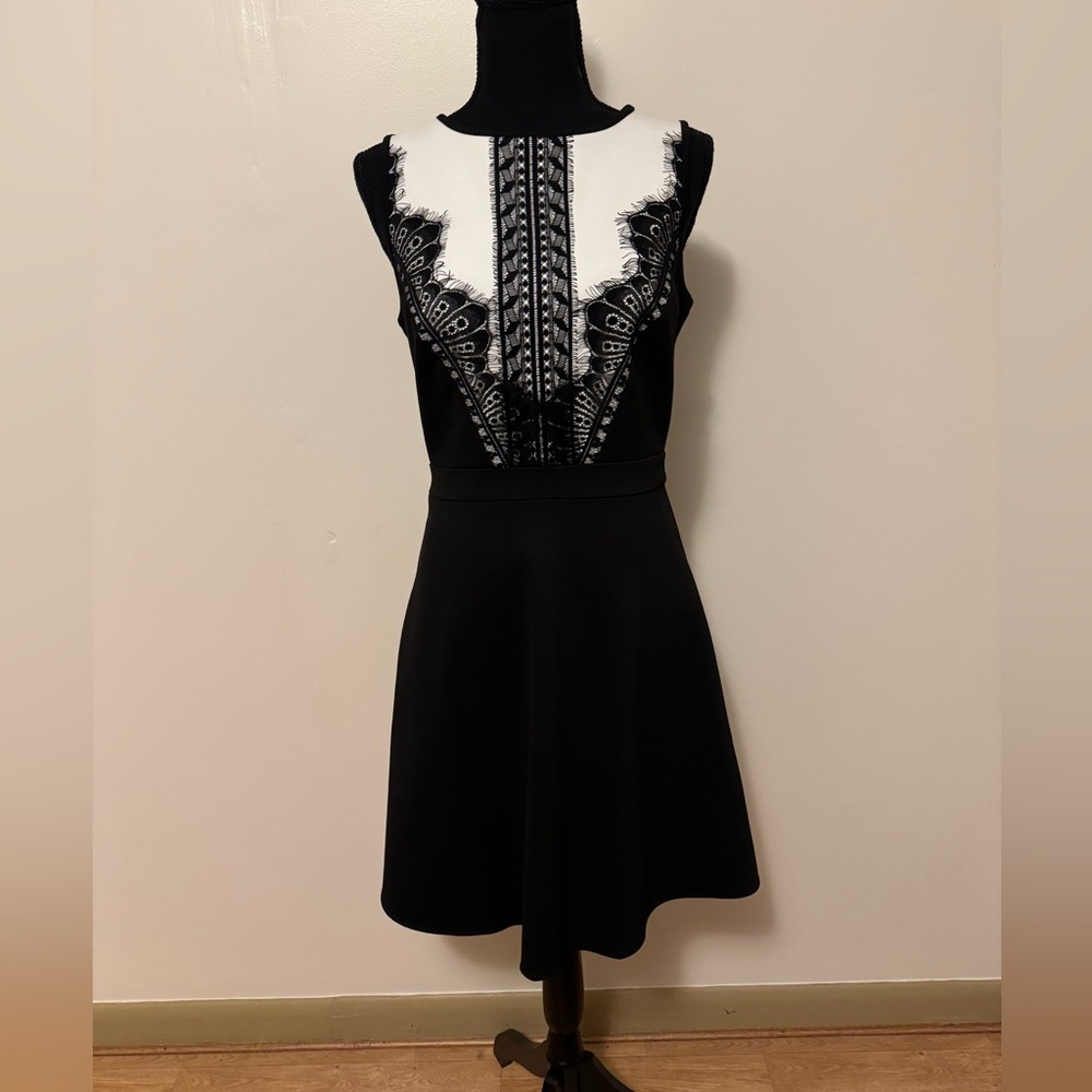 Sz S Maurice’s sleeveless lace embellished A line Tuxedo dress New with tags🐸